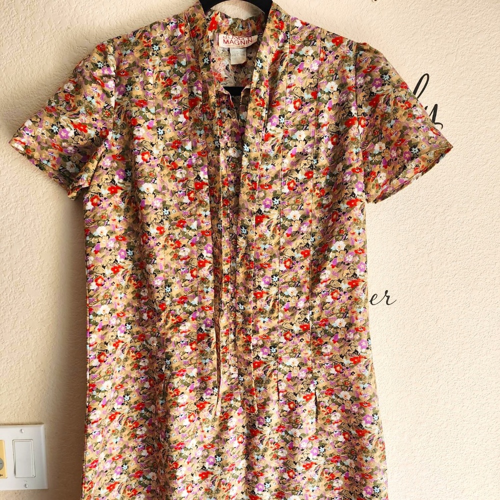 Very RARE Vintage Joseph Magnin Dress, unk size. made of Polyester